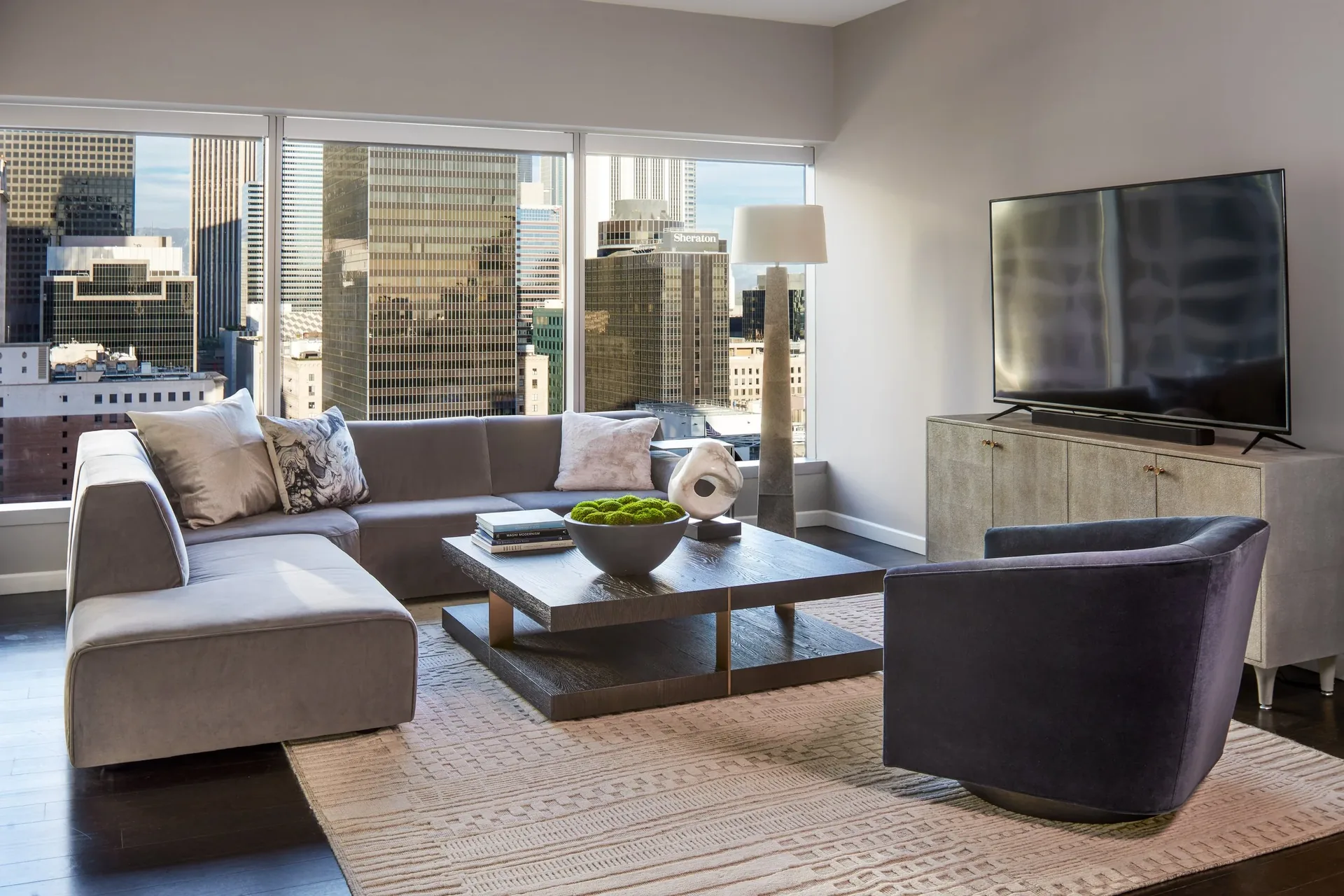 Pied-à-terre in DTLA — Downtown Los Angeles