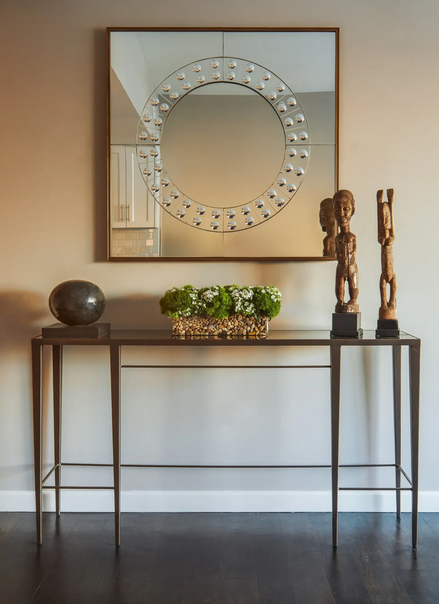 Pied-à-terre in DTLA — interior view