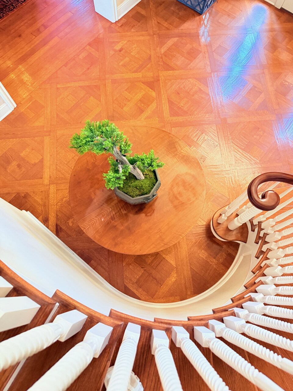 Classic Colonial — interior view